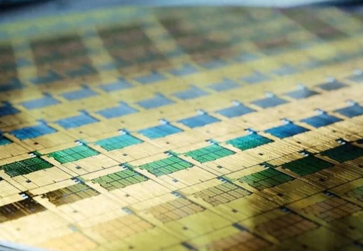 The Foundry's Focus on Silicon Photonic Chips